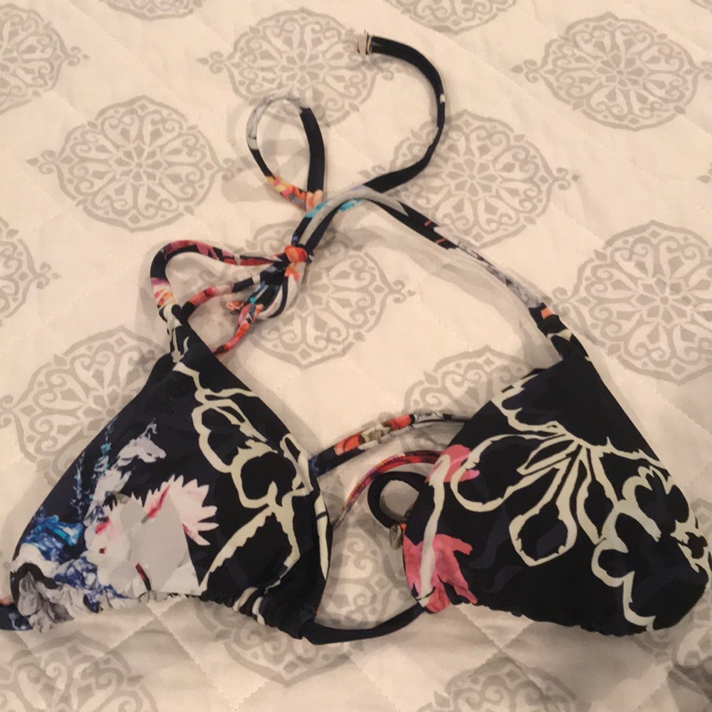 Rachel Roy string bikini - Picture 3 of 3
